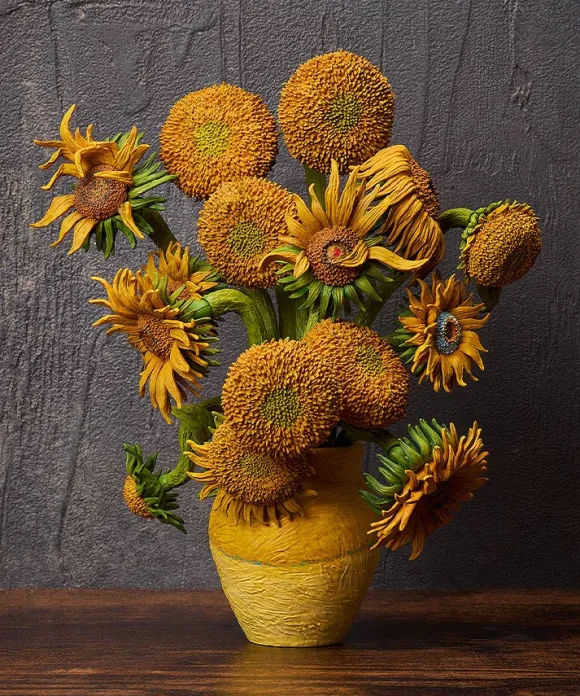 figma Sunflowers by Van Gogh (The Table Museum)