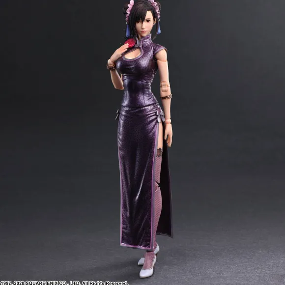Final Fantasy VII Remake PLAY ARTS Kai Tifa Lockhart Fighter Dress Ver. -