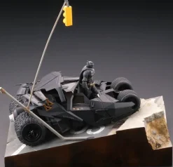 Legacy of Revoltech: The Batmobile Tumbler in Gotham City