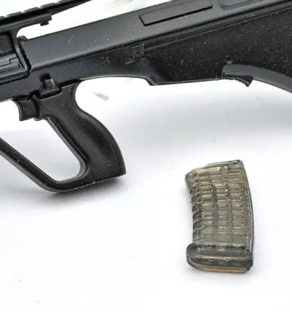 1/12 Little Armory (LA066) AUG A2 & M203 PI Type