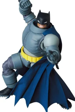 MAFEX Armored Batman (The Dark Knight Returns)