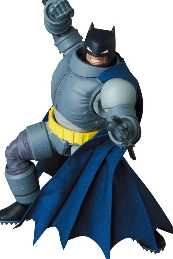 MAFEX Armored Batman (The Dark Knight Returns)