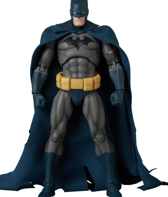 MAFEX Batman Damage Ver. (Batman: Hush Ver.)