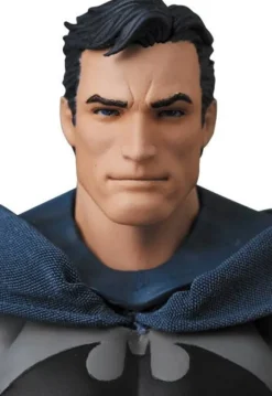 MAFEX Batman 