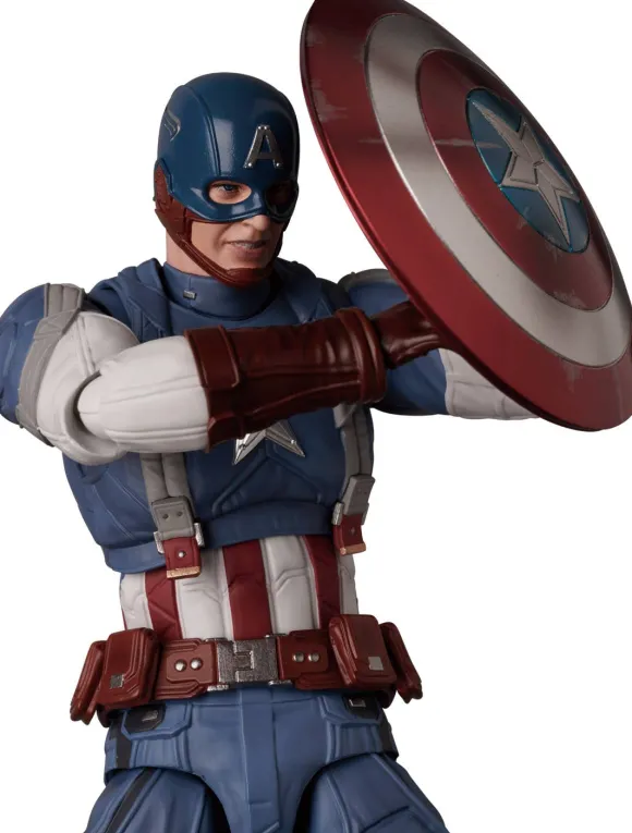 MAFEX Captain America (Classic Suit)