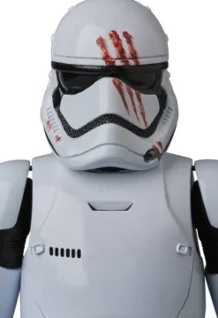 MAFEX FN-2187 (Finn) Star Wars: The Force Awakens