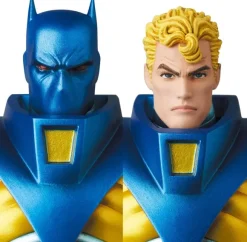 MAFEX Knightfall Batman