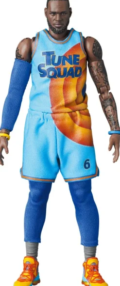MAFEX LeBron James SPACE JAM: A NEW LEGACY Ver.