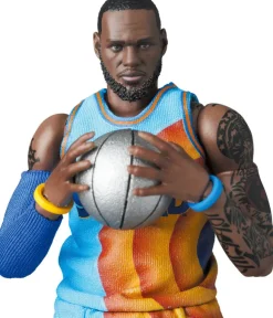 MAFEX LeBron James SPACE JAM: A NEW LEGACY Ver.