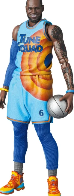 MAFEX LeBron James SPACE JAM: A NEW LEGACY Ver.