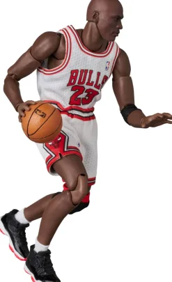 MAFEX Michael Jordan (Chicago Bulls Home)