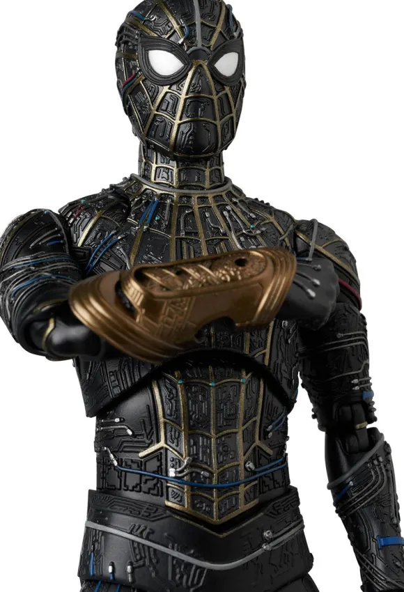 MAFEX Spider-Man Black & Gold Suit (Spider-Man: No Way Home)