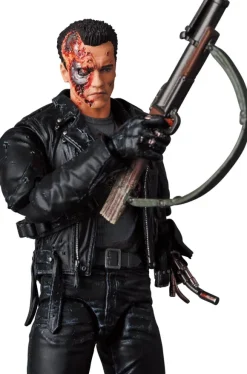 MAFEX T-800 (T2:Battle Damage Ver.)