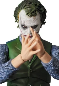MAFEX The Dark Knight - The Joker (Cop Ver.)