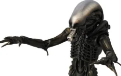 MAFEX Alien