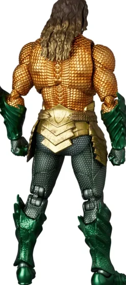 MAFEX Aquaman (Gold & Green Suit)