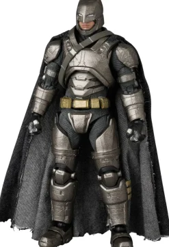 MAFEX Armored Batman Ver.1.5 (Batman V Superman: Dawn of Justice)