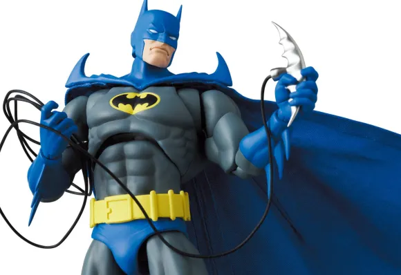 MAFEX Knight Crusader Batman