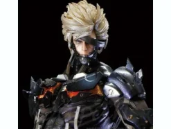 Metal Gear Play Arts Kai: Raiden