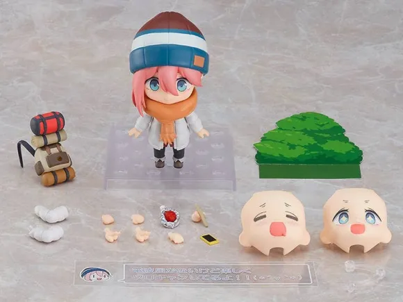 Nendoroid Nadeshiko Kagamihara: Solo Camp Ver. (Laid-Back Camp)