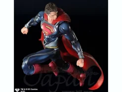 Play Arts Kai: Superman (Man of Steel)