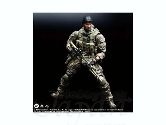 Play Arts Kai: Tom Preacher Medal of Honor
