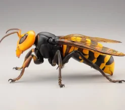 Revogeo Vespa Mandarinia (Asian Giant Hornet / 