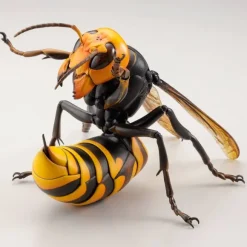 Revogeo Vespa Mandarinia (Asian Giant Hornet / 