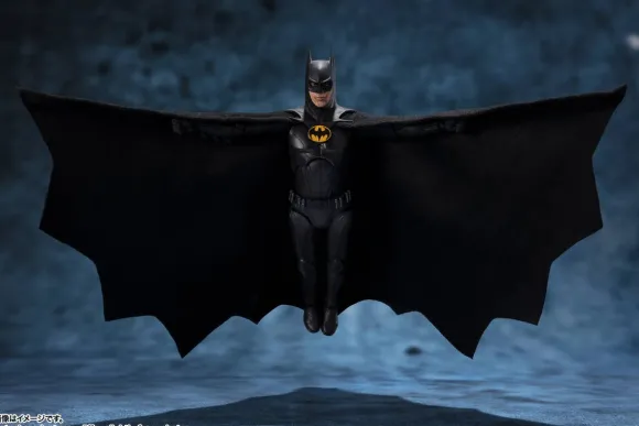 S.H.Figuarts Batman (The Flash)