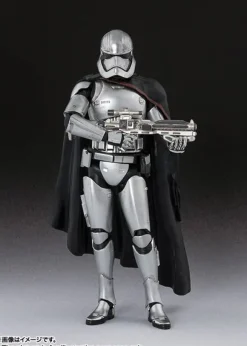 S.H.Figuarts Captain Phasma (Star Wars: The Force Awakens)
