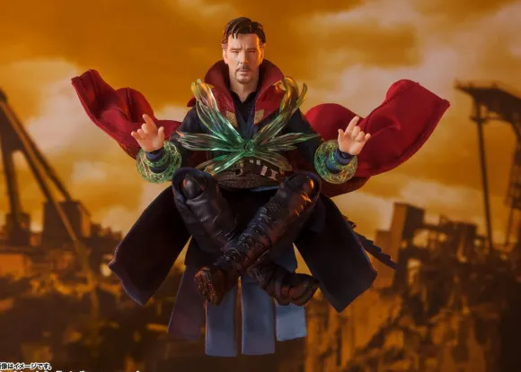 S.H.Figuarts Doctor Strange "BATTLE ON TITAN"
