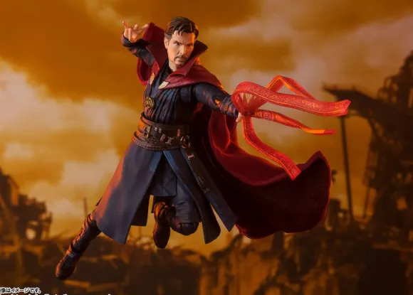 S.H.Figuarts Doctor Strange "BATTLE ON TITAN"