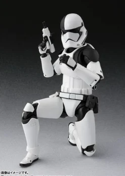 S.H.Figuarts Executioner & Elite Pretorian Guard - Double Blade with BB-2 (Star Wars: The Last Jedi)