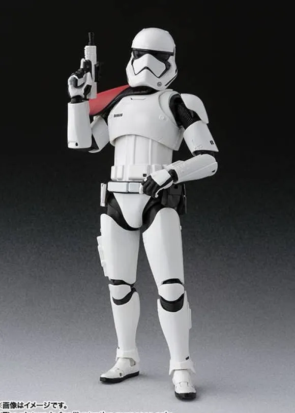 S.H.Figuarts First Order Stormtrooper & Captain Phasma with BB-9E