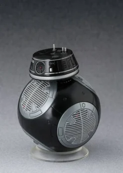 S.H.Figuarts First Order Stormtrooper & Captain Phasma with BB-9E