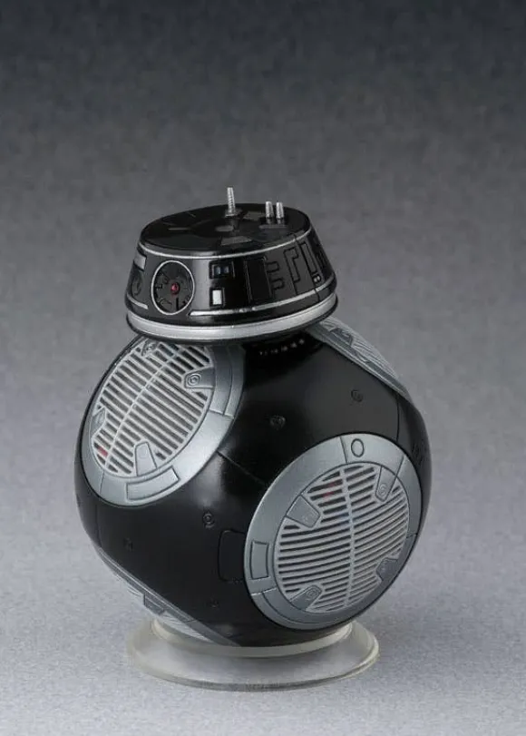 S.H.Figuarts First Order Stormtrooper & Captain Phasma with BB-9E