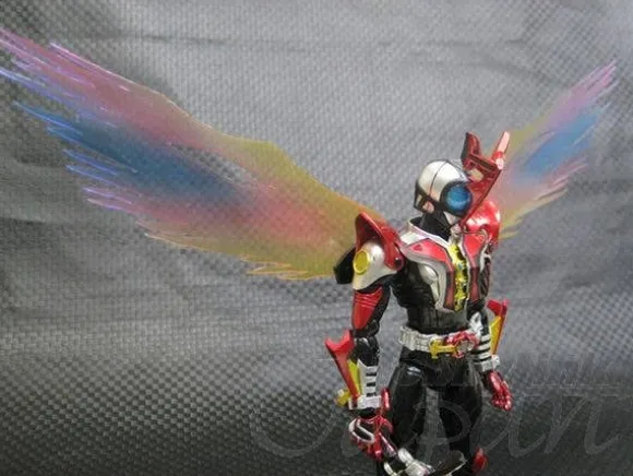 S.H.Figuarts Kamen Rider Kabuto Hyper Form