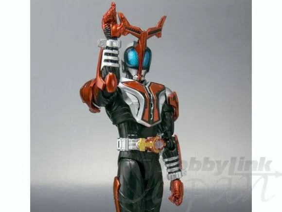 S.H.Figuarts Kamen Rider Kabuto Hyper Form
