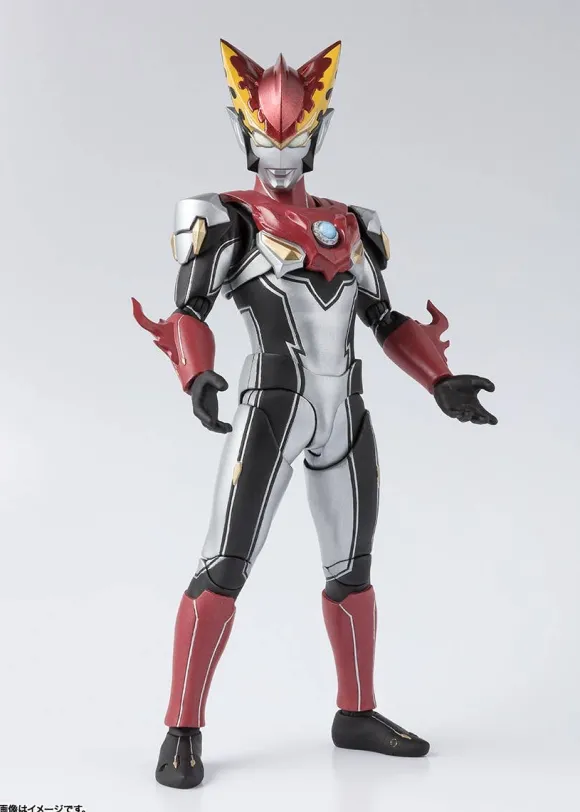 S.H.Figuarts Ultraman Rosso Flame